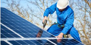 Installation Maintenance Panneaux Solaires Photovoltaïques à Salins
